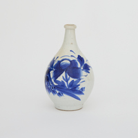 Blue-and-White Porcelain: Variable Condition Front View